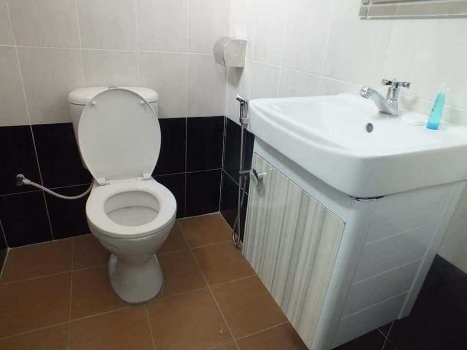 Guar Chempedak Hotel Jerai Ct Inn מראה חיצוני תמונה